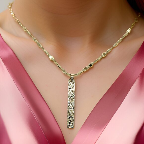 5mm Hawaiian Vertical Pendant Necklace - Picture 1 of 2